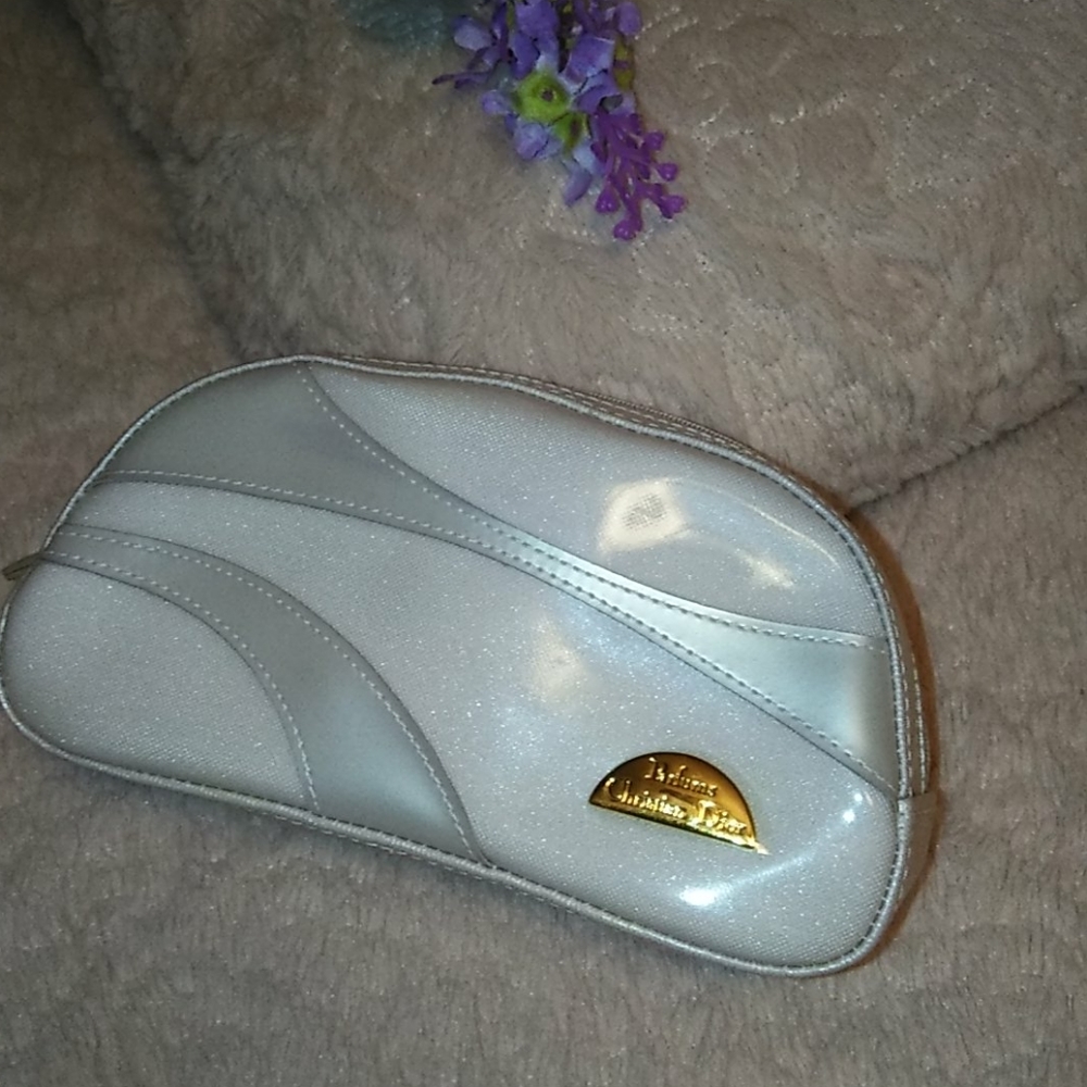 💖💜Christian 💖💜Dior Carry All 💜💖 - Picture 2 of 10